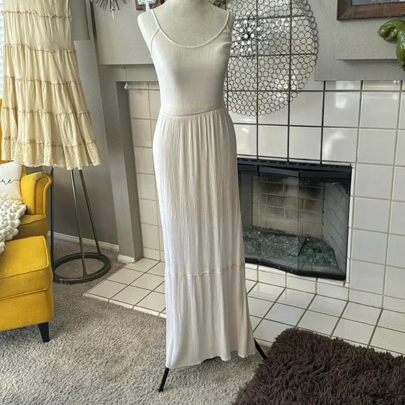 H & M Coachella maxi dress ivory bone color size 2 - Picture 1 of 8